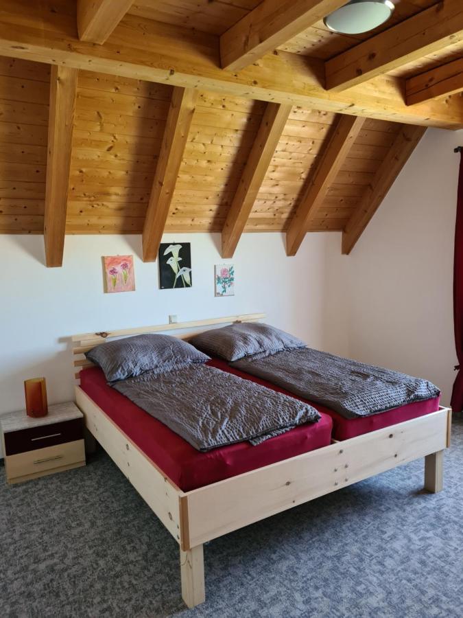 Ferienwohnung Helga Thalmassing  Екстер'єр фото